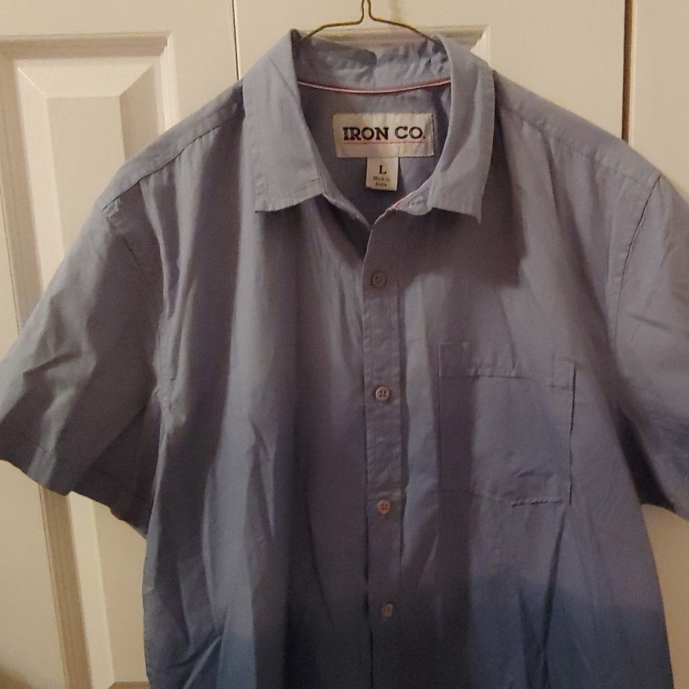 NWT Iron Company Two Toned Color Button Down Shirt